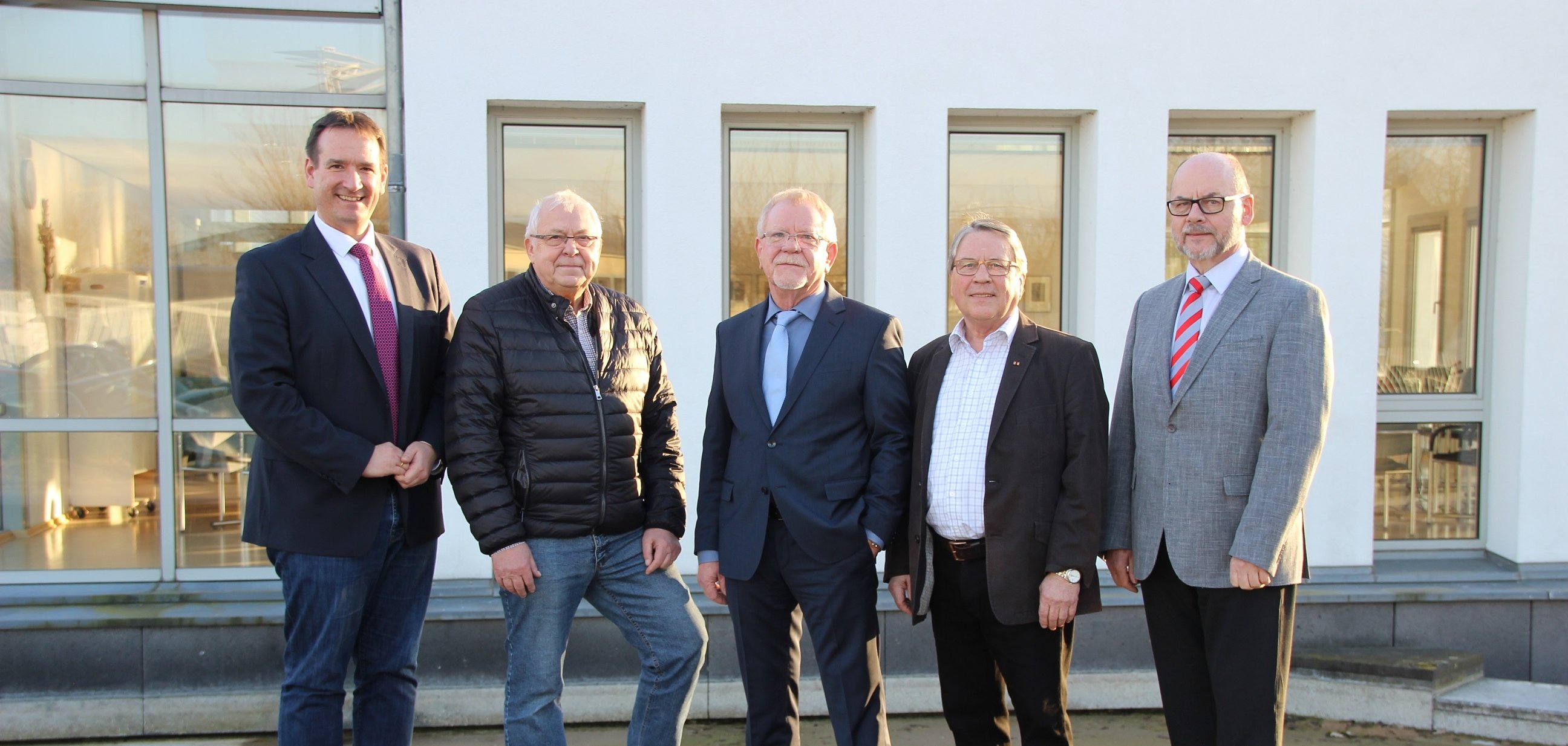 (v.l.n.r.) Thomas Przybylla, Robert Castor, Horst Nikenich, Karlheinz Dott und Hans Thielen. 