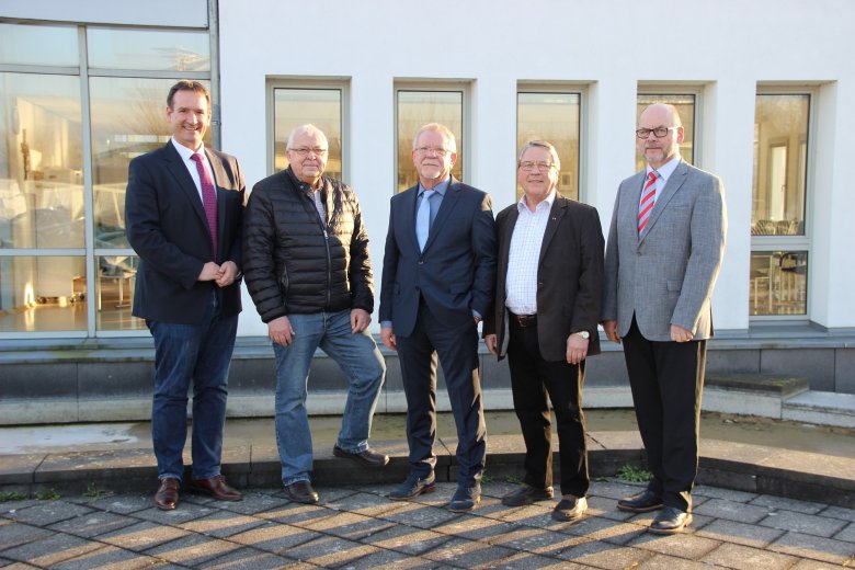 (v.l.n.r.) Thomas Przybylla, Robert Castor, Horst Nikenich, Karlheinz Dott und Hans Thielen. 