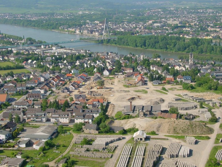 Im Laufe der Jahrzehnte wurden in der Verbandsgemeinde Weißenthurm bereits zahlreiche Wohngebiete erschlossen. Aufgrund der stetig ansteigenden Einwohnerzahlen besteht dennoch ein Bedarf an bezahlbarem Wohnraum.