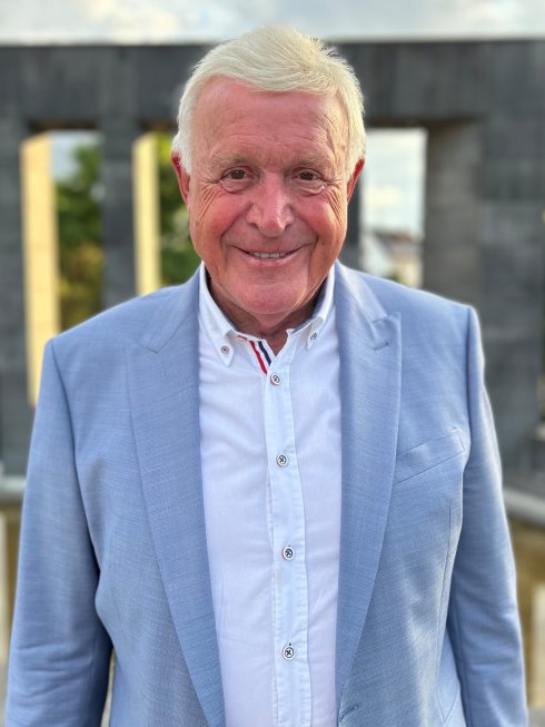 Porträtfoto Karl Mannheim