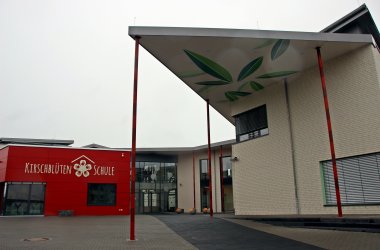 Kirschblütenschule in Mülheim